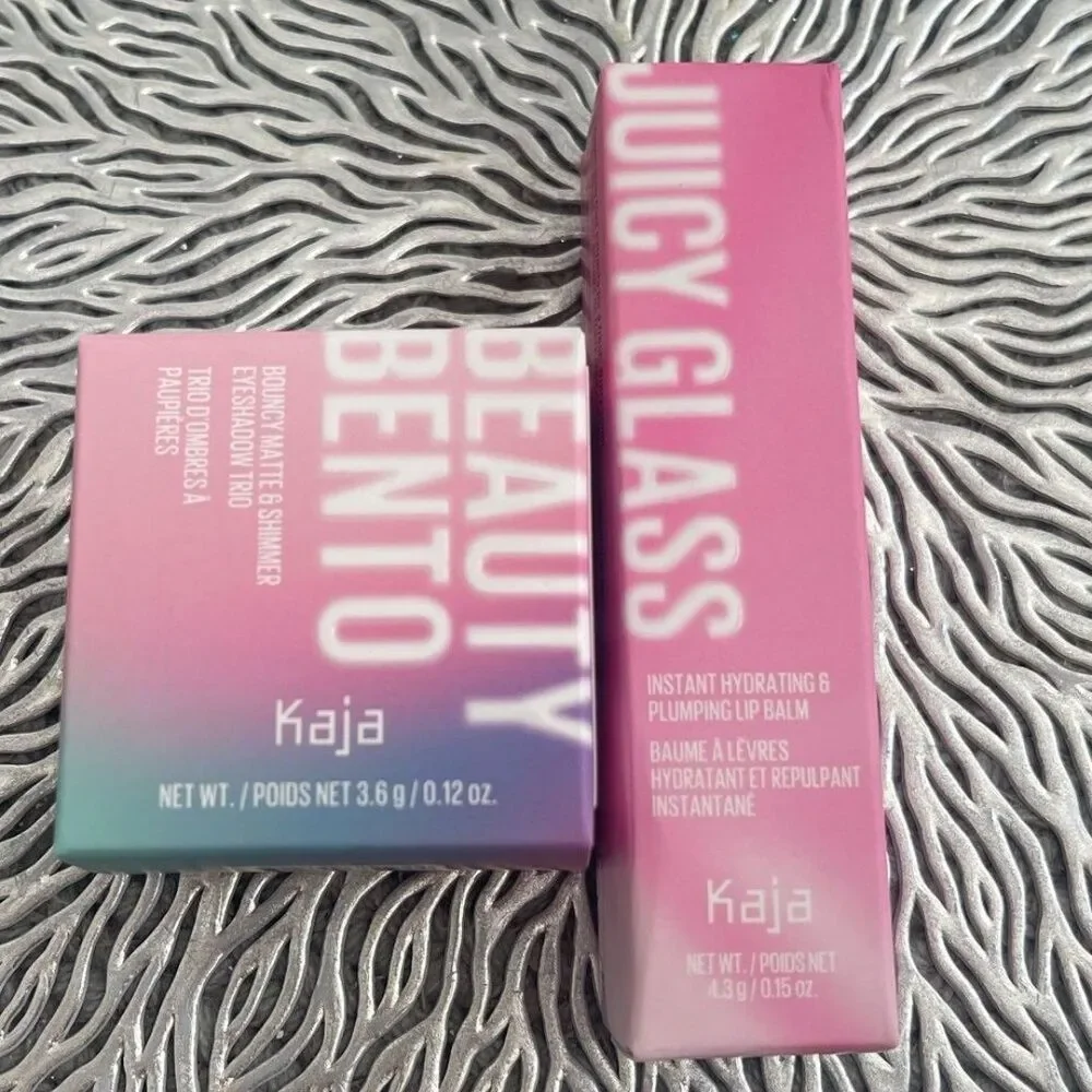 New Beauty Stacked Eyeshadow Trio and Instant Hydrating & Plumping LipBalm set